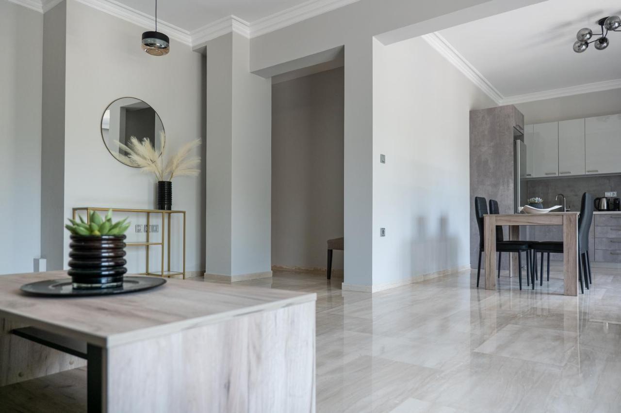 Greyt Apartments Glyfada Atenas Exterior foto