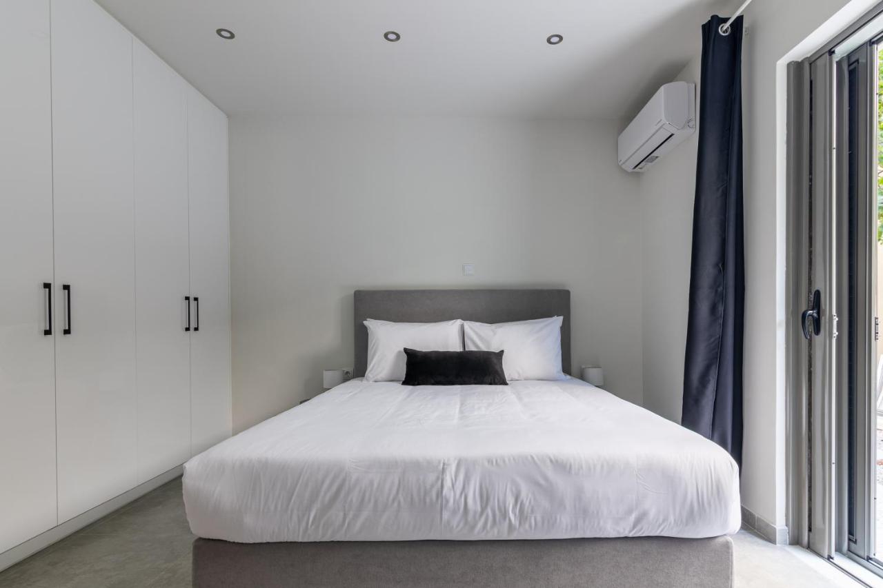 Greyt Apartments Glyfada Atenas Exterior foto