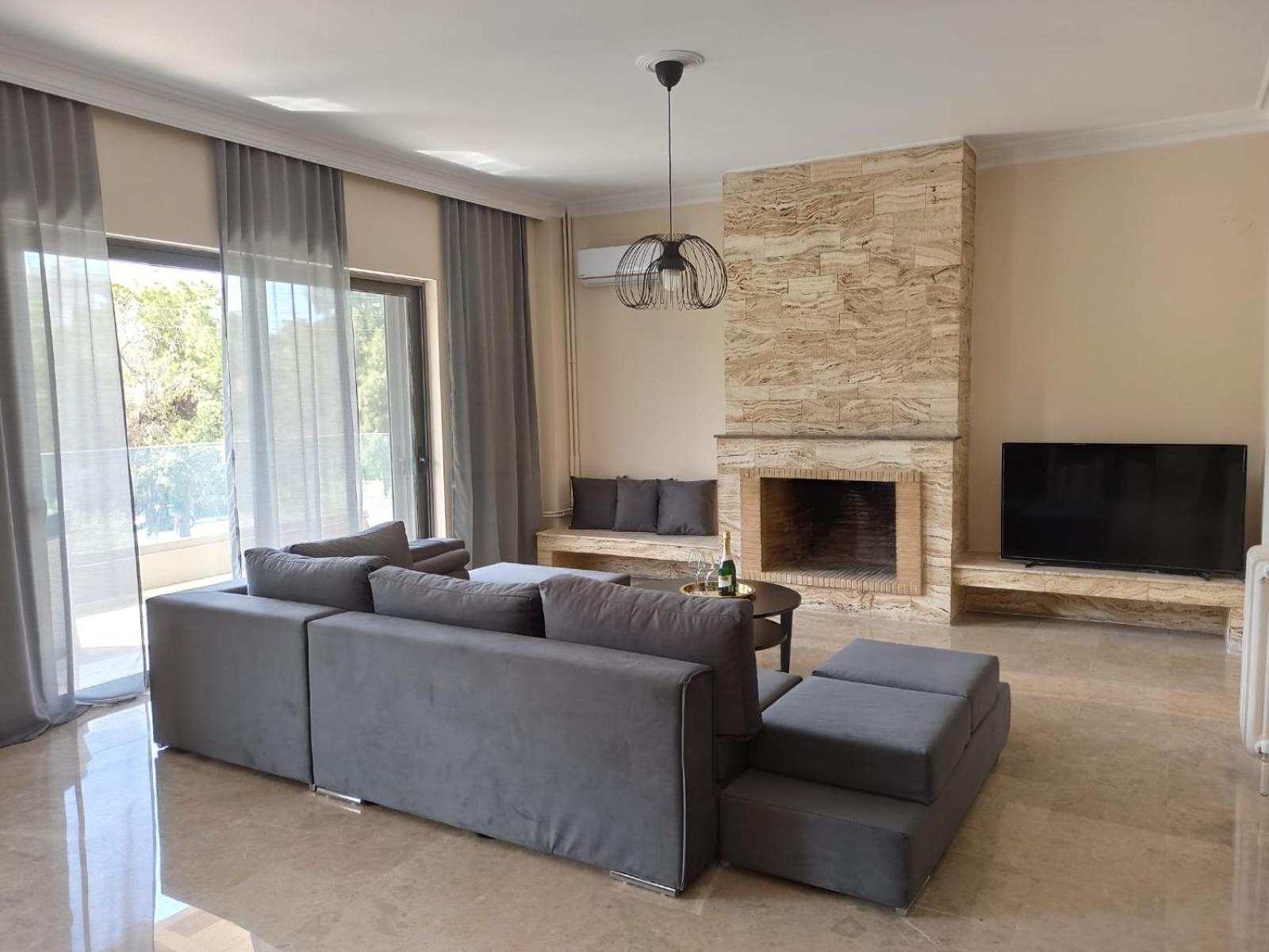 Greyt Apartments Glyfada Atenas Exterior foto