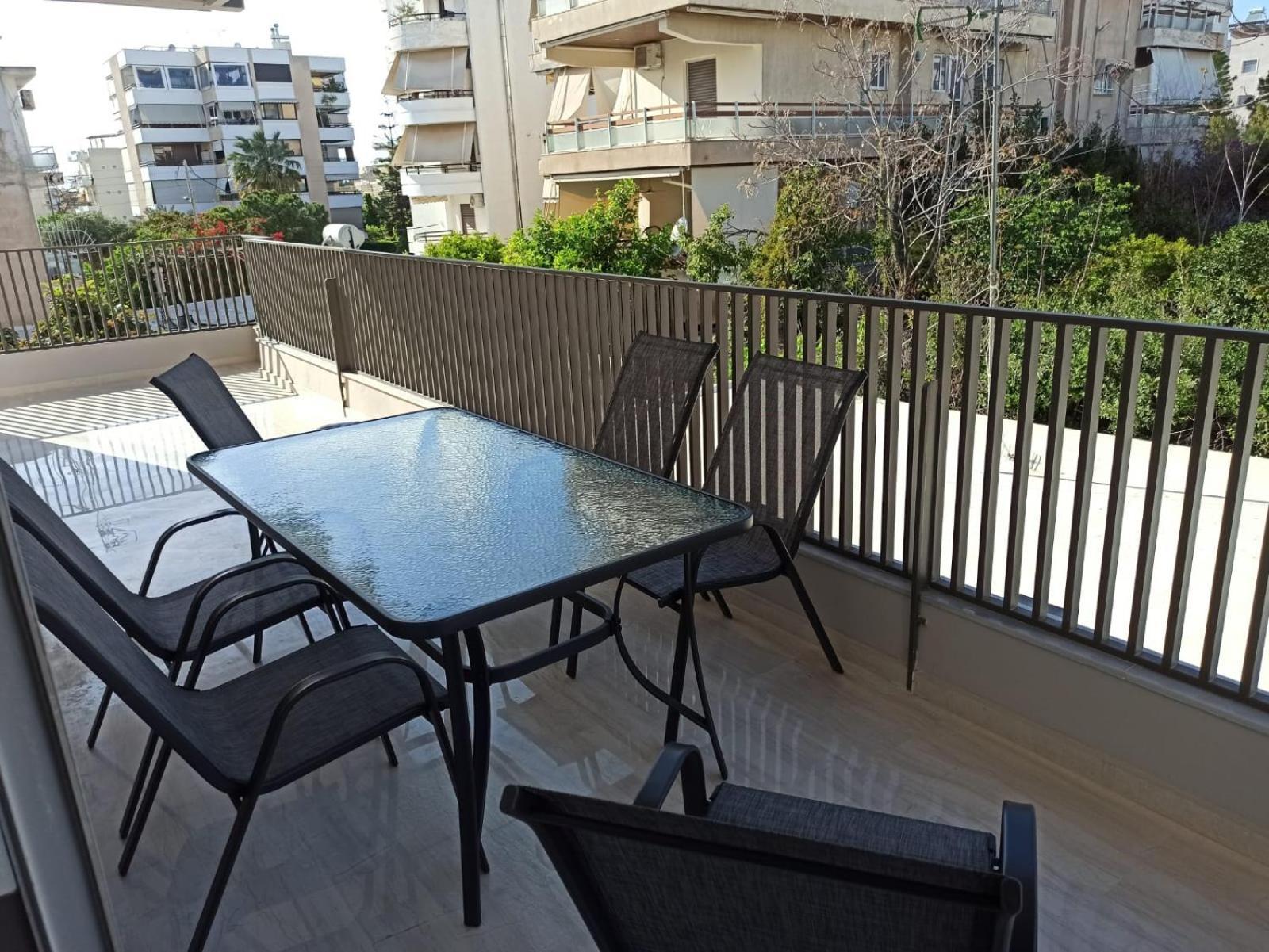Greyt Apartments Glyfada Atenas Exterior foto